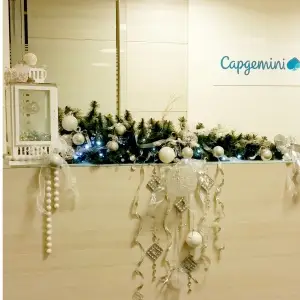 allestimenti-decori-natalizi-per-eventi-radiofonici-spot-pubblicitari